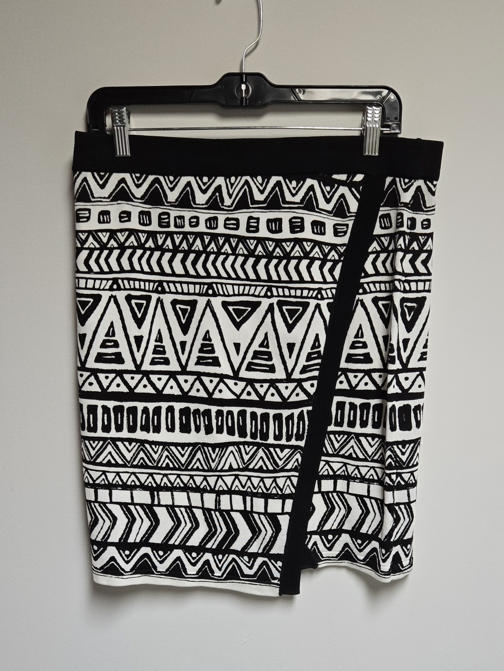 INC International Concepts Black and White Graphic Skirt
